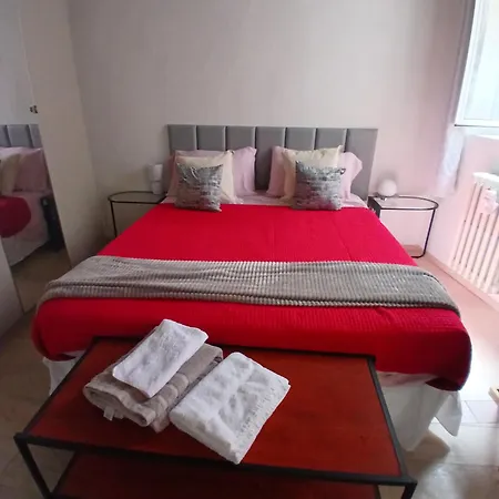 B&B Casa Merulo- Camera Singola Con Bagno Privato Bed & Breakfast 3*